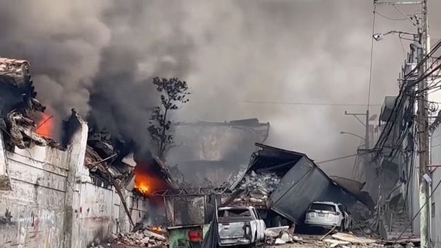Video: Výbuch v Dominikánské republice rozmetal rušné tržiště